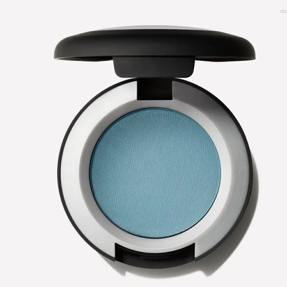 POWDER KISS SOFT MATTE EYE SHADOW NEW in box Ipsy bag Good Jeans color shade